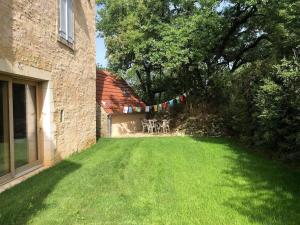 Maisons de vacances Pepite en Perigord 10-12 couchages, piscine chauffee, renovee par architecte : photos des chambres