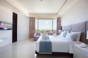 Junior Suite King Bed - Breakfast Included