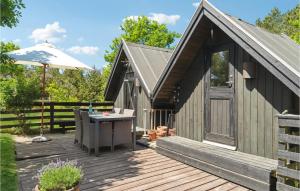 4 Bedroom Beautiful Home In Grenaa