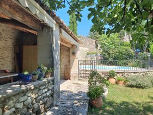 Maisons d'hotes La Cassine, gite des Lucioles en Provence : photos des chambres