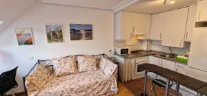 Estudio Harmonía Oviedo - Para 2 junto al Auditorio - VUT-4321-AS