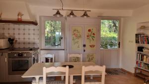 Maisons d'hotes La Cassine, gite des Lucioles en Provence : photos des chambres