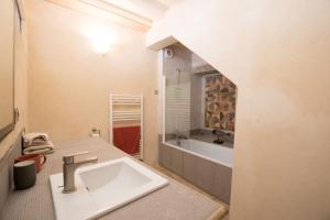 Maisons de vacances Rhona, Terrasse vue sur le Rhone : photos des chambres