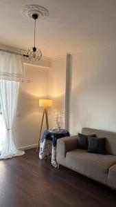 Blue Brace Apartment