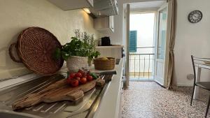 La Finestra sul Molo - by MyHomeInComo