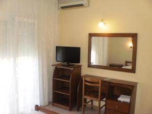 Two-Bedroom Apartment (4-5 Adults)