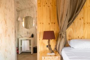Suite with Hot Tub