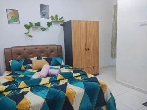 TOP Muzaffar Homestay - Kampong Bukit Beruang