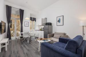 Apartment with balcony Nest In 2