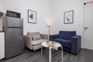 Apartment with balcony Nest In 2