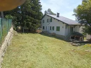 F3 Terrasse & Jardin Font-Romeu - Font Romeu Odeillo Via