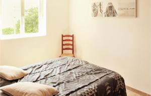 Maisons de vacances Cozy Home In Orgnac-L'aven With Wifi : photos des chambres