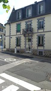 B&B / Chambres d'hotes La Tour Pom'Pin : Studio avec Balcon 