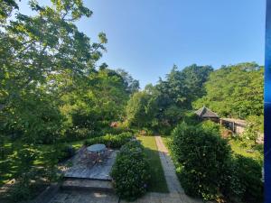 Maisons de vacances Maison en pierre dans son nid de verdure : photos des chambres