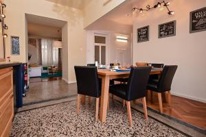 2R City Center Holidays and Workstays