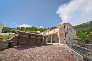 Brseč Villa AnDa s apartmanima i bazenom 