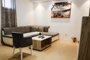 Apartment Neiv - Donja Lastva