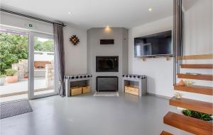 3 Bedroom Stunning Home In Plat 