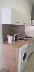 HERMOSO PISO a 3 min de la ESTACION DE BUS Y TREN AVE