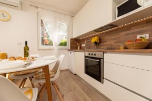 Apartments Danica by EL-PI TOURS