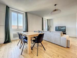 Appartements Au Coeur Ardechois - Avec terrasse ombragee : photos des chambres