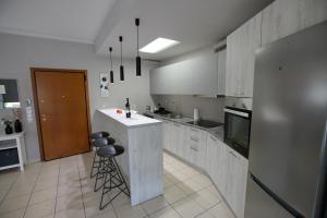 Ioannas Luxury Two Bedroom Apartment