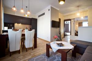 Niepodleglosci Serviced Apartments