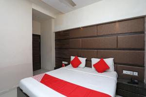 Hotel O South Fern
