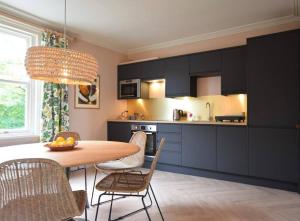 Sunny, stylish character apartment next to park - 4hvězdičkové hotely ve městě York