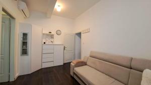 Center Apartment with Terrace and Free Parking