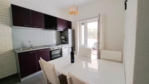 Center Apartment with Terrace and Free Parking 