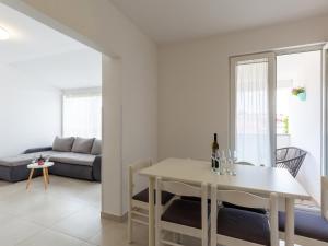 Amoroso apartment 200m from sea