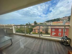 Appartements Climatise 2 pieces Vue Mer terasse Parking : photos des chambres