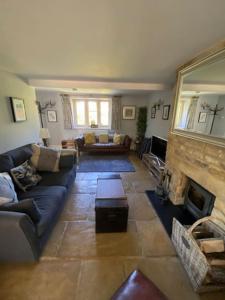 Character Snowshill Cottage - 2 Glebe Cottage’s