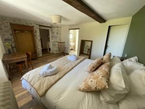 Sejours a la ferme Le Val Eveille 4 etoiles - maison de maitre de 1773 : photos des chambres