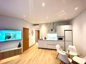 Atlantis Home PUERTO MARINA - 1 Minuto de la Playa