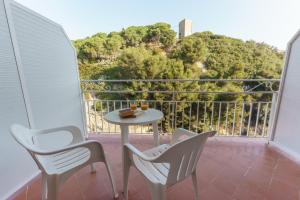 Double room with single use  room in Hotel Catalonia