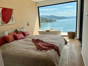 Luxury Sea View Penthouse "Marinaliving" Pool, Trogir, Sailing