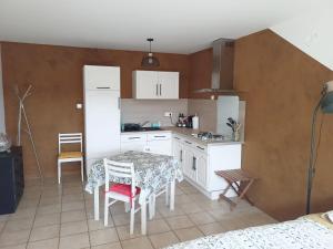 Maisons de vacances Ecrin de verdure en Ardeche verte : Maison 1 Chambre
