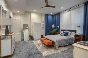 Charming Downtown Retreat Steps from Capitol Bldg