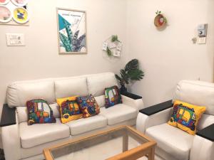 2BHK with Kitchen, Swimming Pool and 2 Mins walk to beach