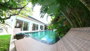 Villa Alitura 6BR Seminyak