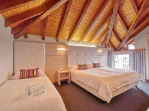 Triple Room with Lake View room in @ Home Hotel Locarno