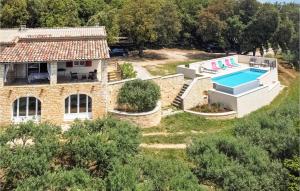 Maisons de vacances Nice Home In Orgnac-laven With Outdoor Swimming Pool And 3 Bedrooms : photos des chambres