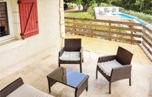 Maisons de vacances Cozy Home In Orgnac-L'aven With Wifi : photos des chambres