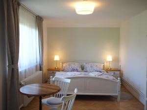 Apartmány U Václava - 7 minut od letiště Václava Havla - parkování zdarma