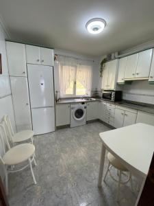 Apartamento EL PILAR con vistas a la bahía y a los picos