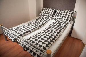 Voros downtown apartment with FREE parking