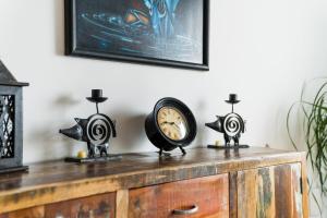 Comfy condo on the 20th floor & FREE parking