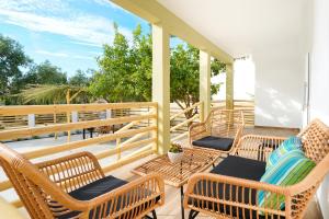 Villa lemon leaf